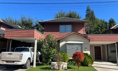 SE VENDE HERMOSA CASA EN CONDOMINIO NUEVA TOLEDO