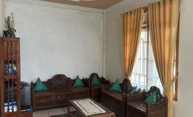 DIJUAL RUMAH + HALAMAN LUAS — MACAN KUMBANG, PALEMBANG