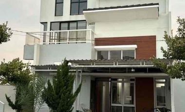 DIJUAL RUMAH 3 LANTAI FULL FURNISH — CITRA MAJA RAYA