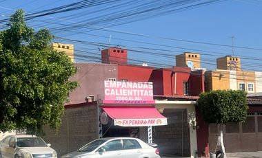 CASA EN VENTA - con LOCAL RENTADO - Los Olivos - $1,650,000