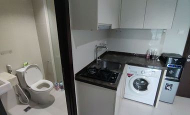 Disewakan Apartemen Puri Mansion Full Furnish 1 Kamar Tidur 37 m2 View Langsung Kolam Renang Cakep