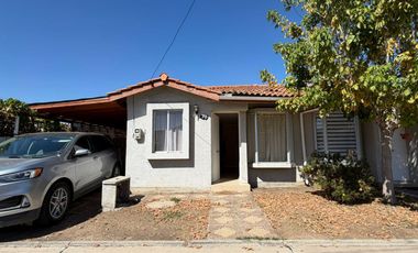 Hermosa casa en arriendo en Machali