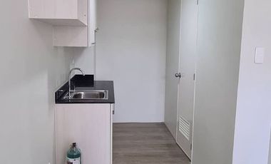 Unfurnished condo studio for rent at Vista GL Taft