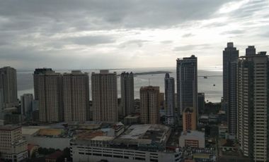 Unfurnished condo studio for rent at Vista GL Taft