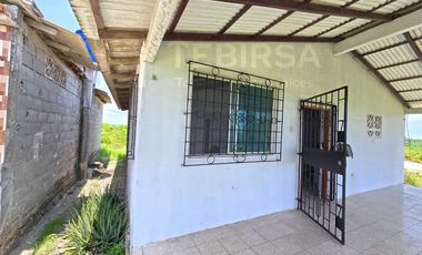 Venta de Casa de 1 Planta, 3 Dormitorios, Amplio Terreno - Punta Blanca, Entrada 6, Ruta del Spondylus
