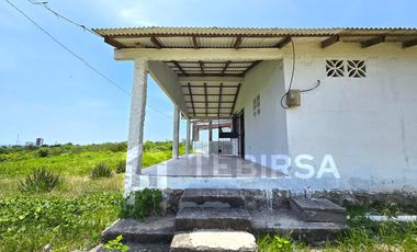 Venta de Casa de 1 Planta, 3 Dormitorios, Amplio Terreno - Punta Blanca, Entrada 6, Ruta del Spondylus