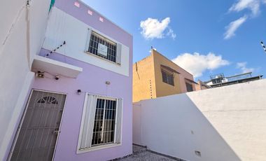 Casa en venta en el Fraccionamiento La Toscana - Playa del Carmen