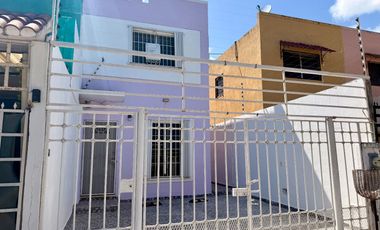 Casa en venta en el Fraccionamiento La Toscana - Playa del Carmen