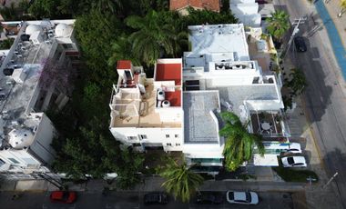 Edifico en venta a pasos de la 5ta Avenida en Playa del Carmen - Centro
