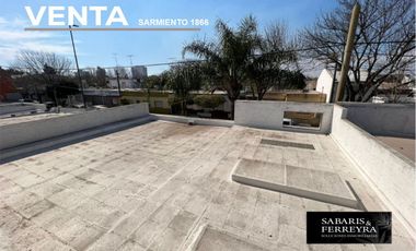 Casa en Venta de 3 Habitaciones y 2 Baños con Cochera y Amplio Patio