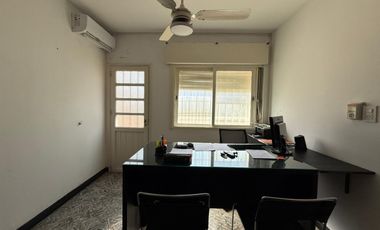 Diamante, entre Perú y España - Casa en venta en Zona Centro