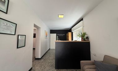 Diamante, entre Perú y España - Casa en venta en Zona Centro