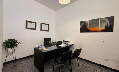 Diamante, entre Perú y España - Casa en venta en Zona Centro