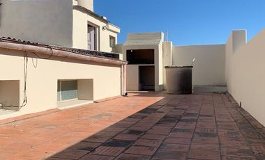 Diamante, entre Perú y España - Casa en venta en Zona Centro