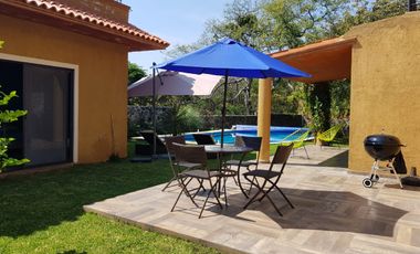 Casa en renta en Tepoztlán Morelos, en Santiago Tepetlapa