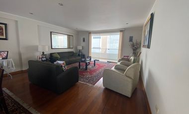 VENTA DE EXCLUSIVO DEPARTAMENTO A UN PASO DEL JOCKEY EN SURCO