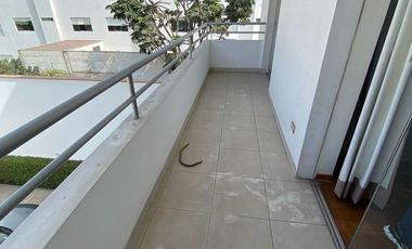 VENTA DE EXCLUSIVO DEPARTAMENTO A UN PASO DEL JOCKEY EN SURCO
