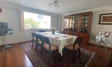 VENTA DE EXCLUSIVO DEPARTAMENTO A UN PASO DEL JOCKEY EN SURCO