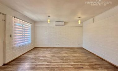 SAN ESTEBAN - VENDE CASA 3D 2B 1E - COND. TOCORNAL