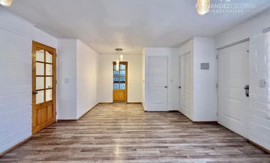 SAN ESTEBAN - VENDE CASA 3D 2B 1E - COND. TOCORNAL