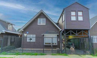 Se vende amplia y hermosa casa en Valdivia
