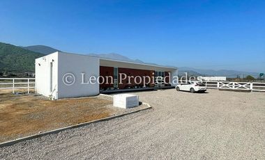 Leon Propiedades vende parcela con casa en sector Miraflores, Curacaví.