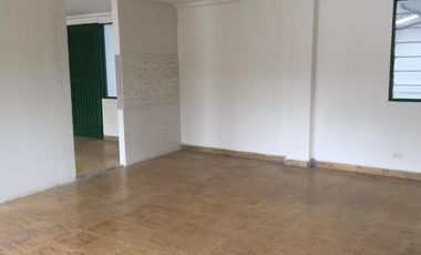 Bodega Alquilo En Conjunto de 380 M2 / $8.500.000 / No Paga Admón. / Arroyohondo