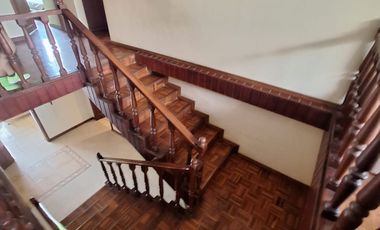 VENTA CASA EN URBANIZACIÓN SECTOR CUMBAYA
