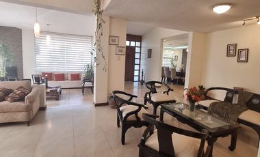 VENTA CASA EN URBANIZACIÓN SECTOR CUMBAYA