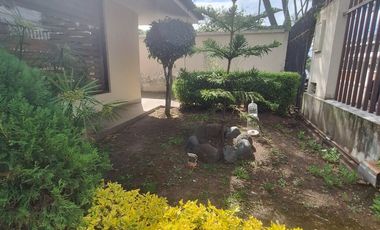 VENTA CASA EN URBANIZACIÓN SECTOR CUMBAYA