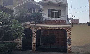 CASA 2 PISOS EN VENTA 160 M2 URB. LOS PORTALES JAV PRADO 2DA ETAPA - ATE