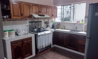 CASA 2 PISOS EN VENTA 160 M2 URB. LOS PORTALES JAV PRADO 2DA ETAPA - ATE