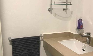 Rento loft Ejecutivo, incluye servicios y un cajón de estacionamiento.