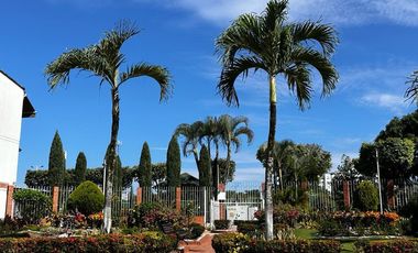 VENTA CASA VERSALLES FLORIDABLANCA 176M