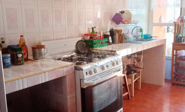 Excelente propiedad en venta en Ocotepec, Cuernavaca, con dos casas dentro del mismo predio.