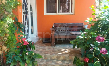 Excelente propiedad en venta en Ocotepec, Cuernavaca, con dos casas dentro del mismo predio.