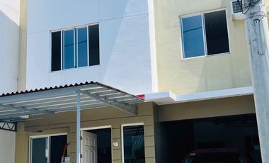 For Rent 3Bedrooms 2 T&B, near Schools DLSU, ICA & PNTC Colleges in Dasmariñas ( Bayan) , Cavite.