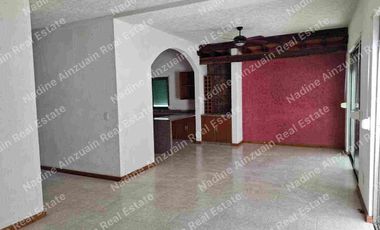 RENTA CASA EN RESIDENCIAL CUMBRES CANCÚN, 3 RECÁMARAS, ALBERCA, AMENIDADES, SEGURIDAD 24 HORAS.