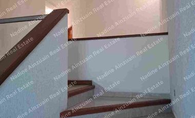 RENTA CASA EN RESIDENCIAL CUMBRES CANCÚN, 3 RECÁMARAS, ALBERCA, AMENIDADES, SEGURIDAD 24 HORAS.