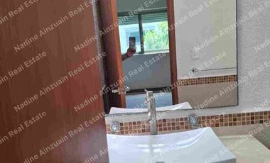 RENTA CASA EN RESIDENCIAL CUMBRES CANCÚN, 3 RECÁMARAS, ALBERCA, AMENIDADES, SEGURIDAD 24 HORAS.