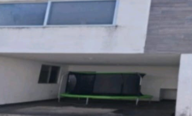 Casa en excelentes condiciones en remate bancario
