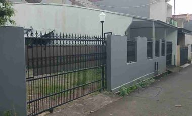 Disewa rumah bisa untuk usaha Pondok kelapa Jakarta timur