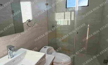 Rento o arriendo casa con jardin  en la UDA -