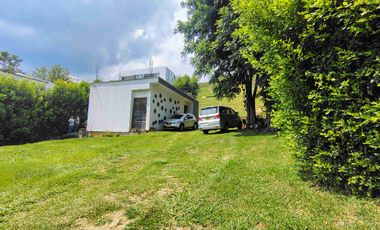 Casa 70 M2 con plancha + Lote de 586m2 para seguir construyendo.