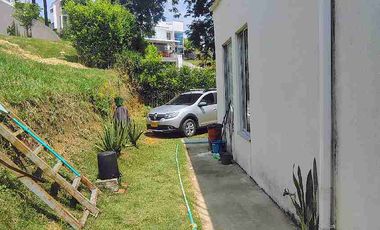 Casa 70 M2 con plancha + Lote de 586m2 para seguir construyendo.