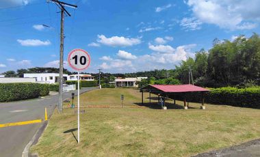 Casa 70 M2 con plancha + Lote de 586m2 para seguir construyendo.