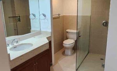 SE RENTA DEPARTAMENTO EN CALLE POK TAPOK ZONA HOTELERA DE CANCÚN, SIBRE BOULEVARD KUKULKÁN. 2 RECÁMARAS, ALBERCA, HERMOSA VISTA A LA LAGUNA.