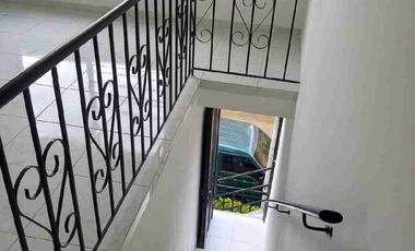 Vendo Casa 2 pisos Unifamiliar+ apartamento