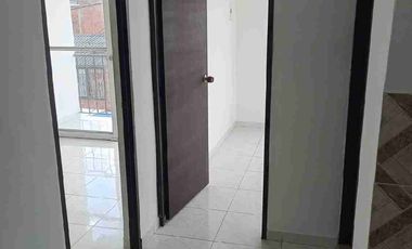 Vendo Casa 2 pisos Unifamiliar+ apartamento