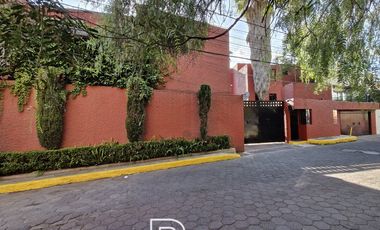 RENTA CASA EN CONDOMINIO HORIZONTAL CON JARDIN BARRIO DEL NIÑO JESUS COYOACAN